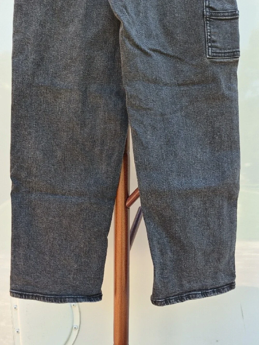 OshKosh B'gosh Kids Straight Baggy Jeans in Washed Black Size 10